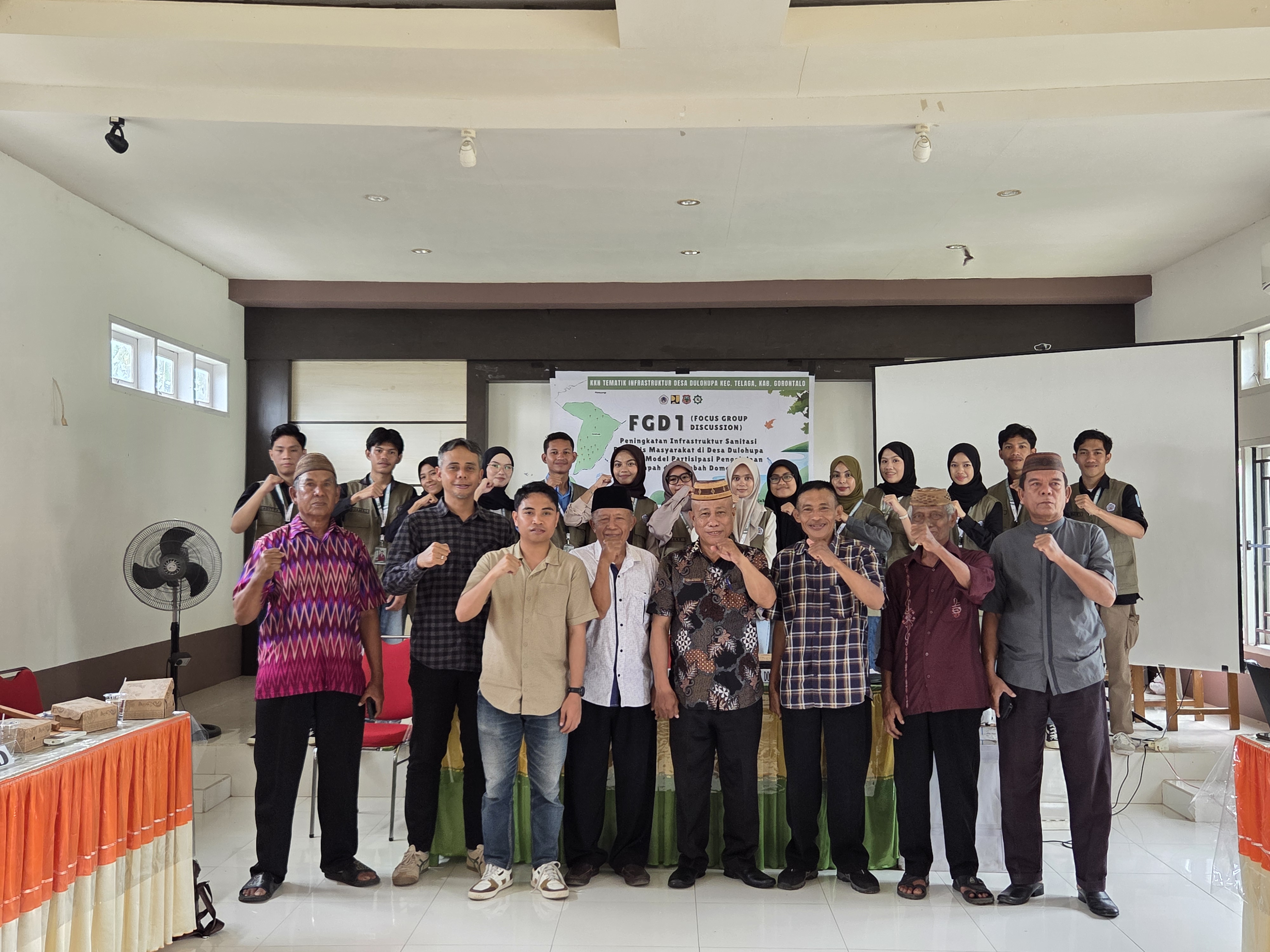 FGD 1 Identifikasi Masalah dan Analisis Potensi (IMAP) ke Warga Desa Dulohupa