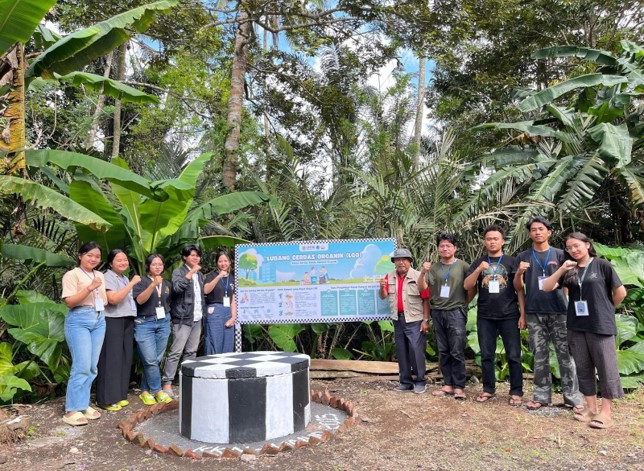 Membuat Lubang Cerdas Organik (LCO) I 
