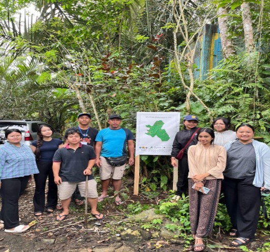Pemasangan Peta Jalur Pipa PAMSIMAS di Br. Pateh